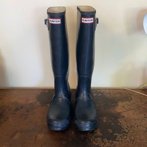 Women’s Navy Blue Hunter boots size 39